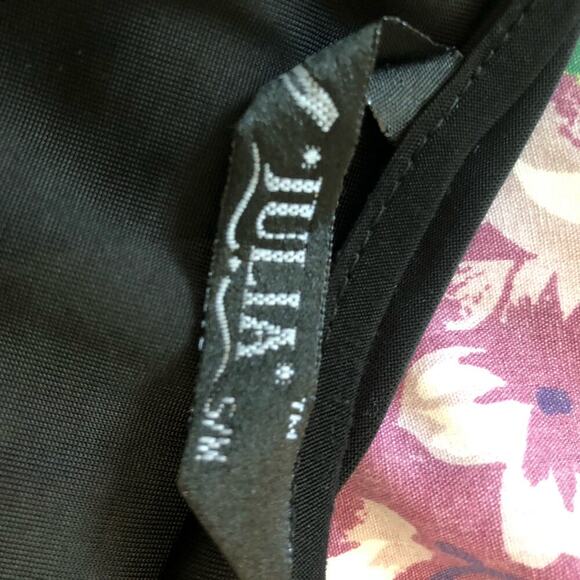 Julia Women's Sleeveless Blouse Top Striped Bottom Round Neck Black Size‎ S/M - Picture 6 of 6